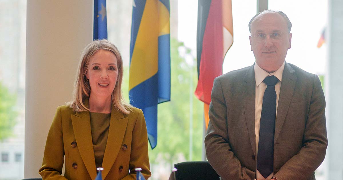 Arnaut govorio u Bundestagu: BiH može učiti od Njemačke u borbi protiv negiranja zločina