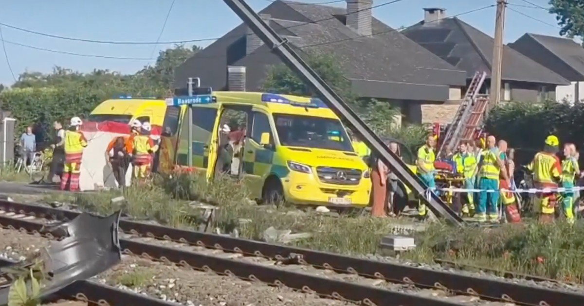 Sudar voza i minibusa u Belgiji