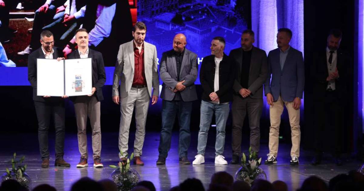 Dodijeljena priznanja KS: Među laureatima Edin Džeko i Memorijalni centar Potočari