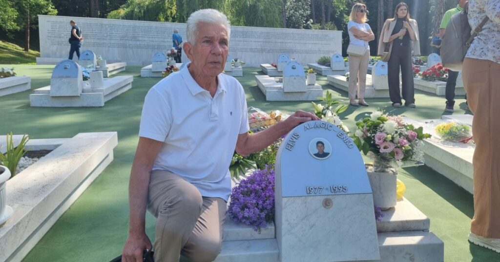 Dan žalosti u znak sjećanja na stradanje civila 25. maja 1995. godine na tuzlanskoj Kapiji