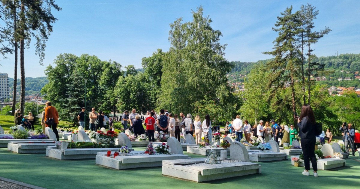 Tuzla obilježava 31 godinu od zločina na Kapiji: Sve je manje roditelja, sve je više negatora