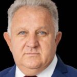 nail jusić