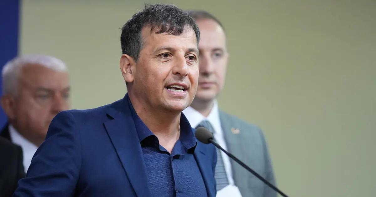 Vukanović se jako naljutio: “Vuče za nos sve. Nepozdan je i bez karaktera!”
