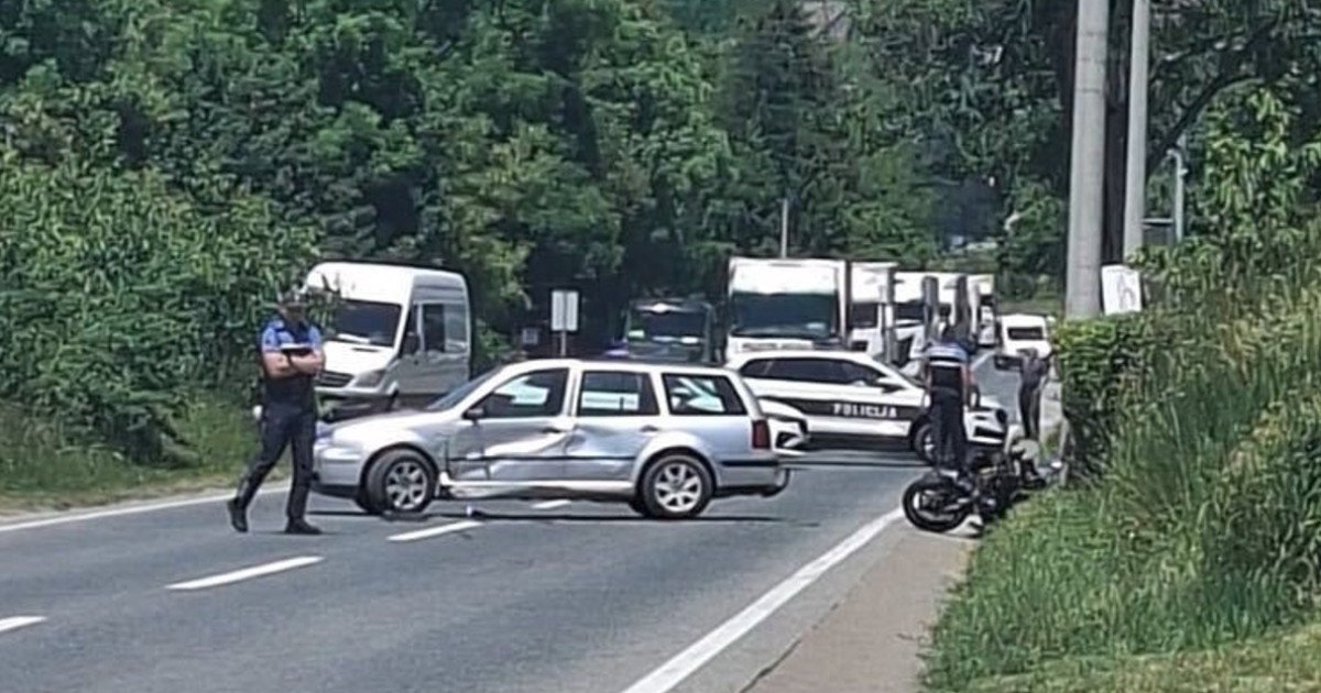 Teška saobraćajna nesreća na putu Kladanj-Živinice
