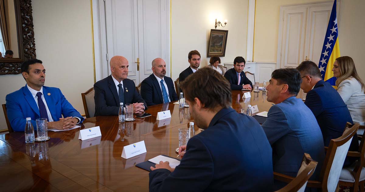 Američki kongresmeni stigli u Sarajevo: Stabilna i sigurna BiH unapređuje američke interese u regiji