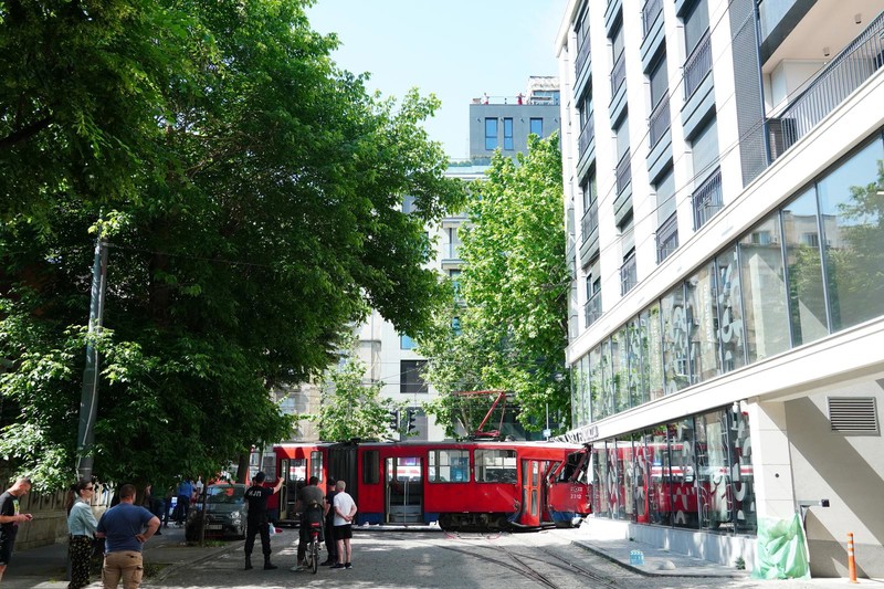 Beograd: Tramvaj udario u zgradu