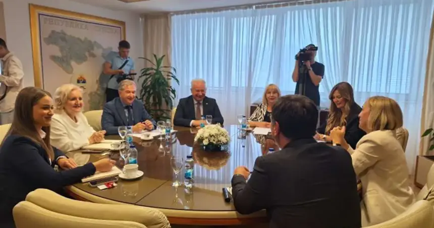 Entitetski ministri traže strožu kontrolu Bookinga i Airbnb-a u BiH