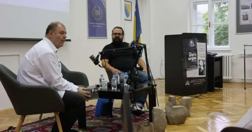 Predstavljen roman 'Safari u Sarajevu-kako ubiti vampira' Andreja Nikolaidisa
