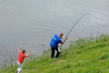 Otac i sin uhvatili ribu života