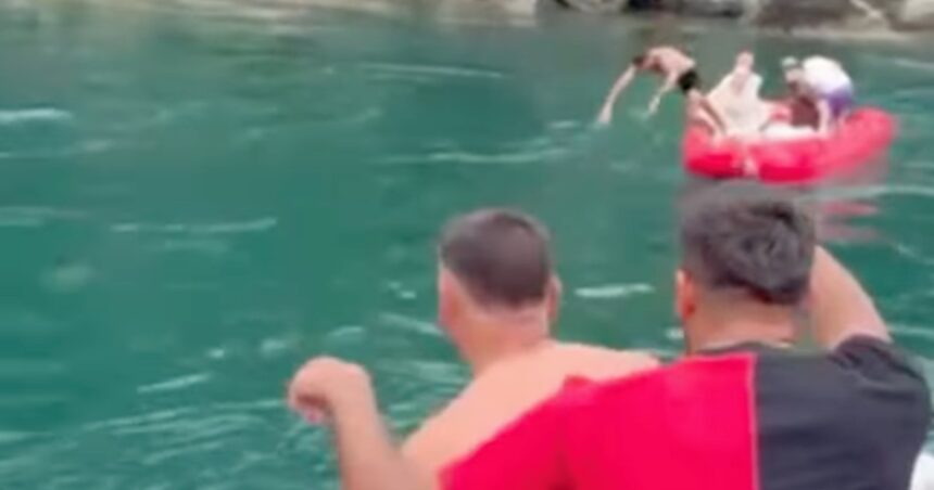 Spašavanje nakon skoka sa Starog mosta