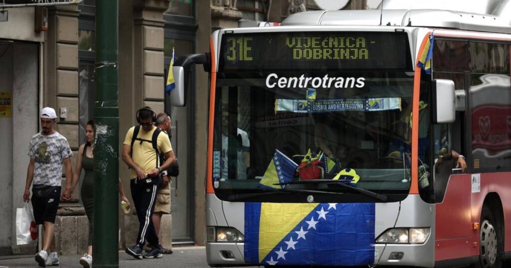 autobus podrška zmajevima