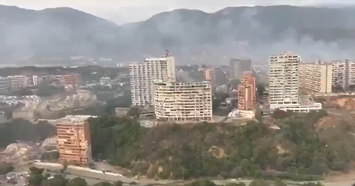 Raste broj mrtvih u razornom potresu, širom zemlje masovne pljačke. Za žrtvama tragaju golim rukama
