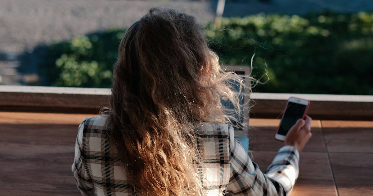 Američki naučici: Zbog iPhonea žene rađaju manje djece