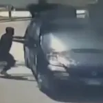 Četvorica muškaraca zapaljena u automobilu