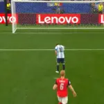 Messijeva reakcija nakon promašenog penala
