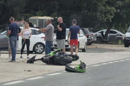 Dvoje poginulih u saobraćajnoj nesreći u Zadru