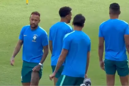 Neymar na treningu Brazila