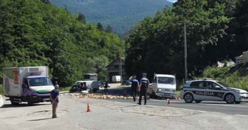 Teška saobraćajna nesreća kod Hadžića, saobraćaj obustavljen
