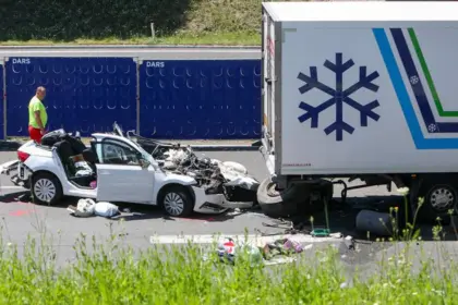 Stravičan sudar na autocesti u Sloveniji