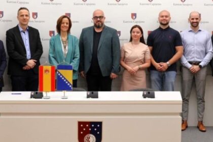 Potpisali su ugovor za izradu idejnog projekta buduće tramvajske pruge od Nedžarića do Dobrinje.