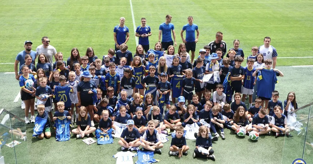 Zmajevi se družili s djecom iz kluba St. Louis Dragons, igrali su i “na male”