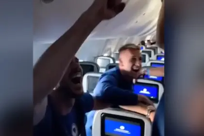 Slavlje Zmajeva u avionu