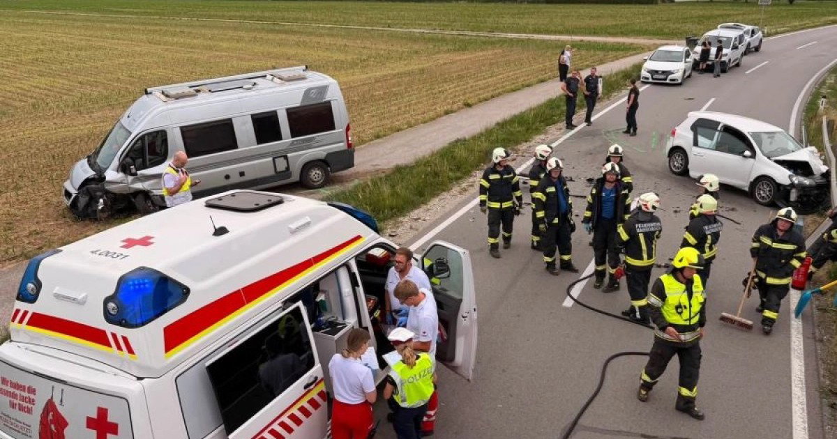 Težak udes 20-godišnjakinje iz BiH, ostala zaglavljena u autu