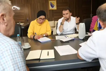 adnan Delić sa predstavnicima penzionera
