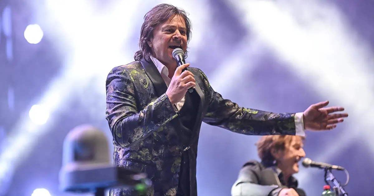 “Nije mu mjesto ovdje”: Otkazan koncert Alena Islamovića u BiH jer je 11. jula pjevao u Srbiji
