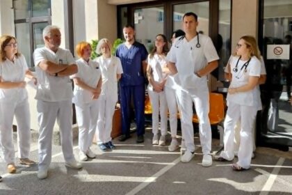 Doktori dali otkaz, vlast kaže da nema pregovora