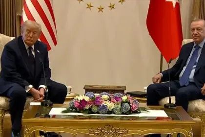 Donald Trumo i Recep Tayyip Erdogan na susretu u Ankari