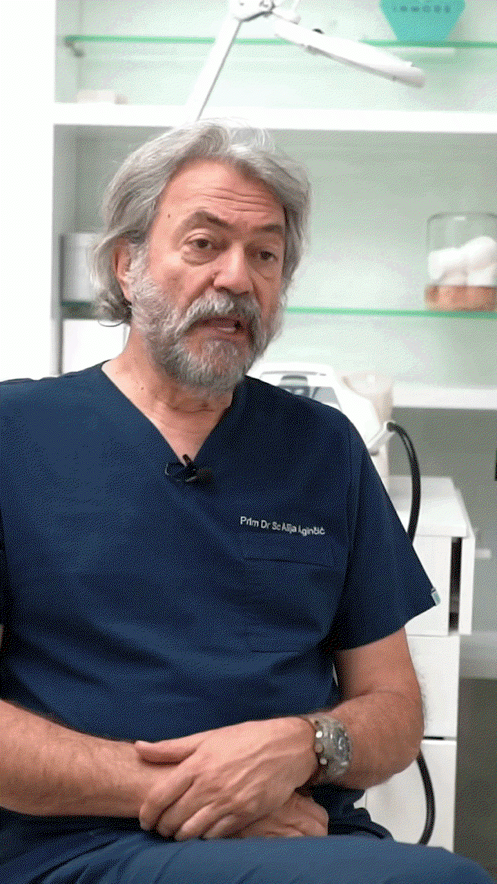 Dr Alija Aginčić