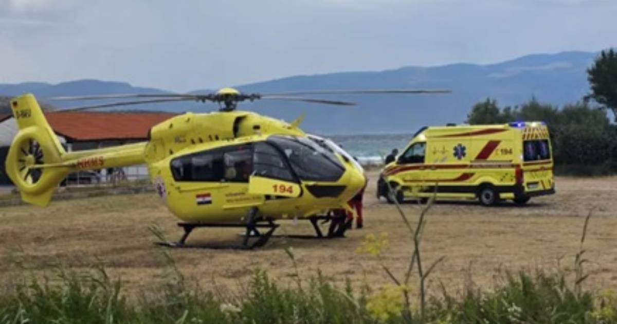 Ženu udario grom u kampu na Jadranu, nosila je suncobran: U teškom je stanju