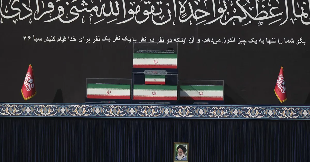 Na pogrebu Khameneija pojavila se trojica sinova, ali ne i onaj “najvažniji”. Tijelo će prenijeti u Irak