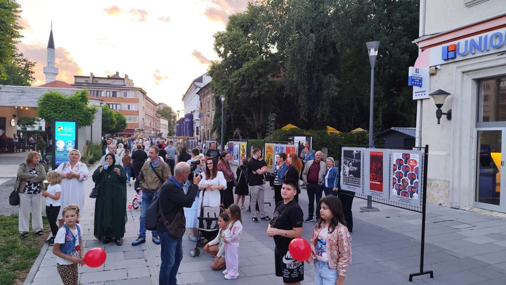 U Travniku postavljena izložba plakata bh. filmova
