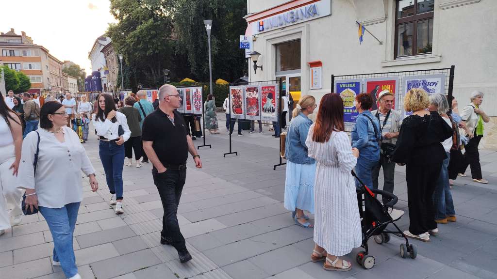 U Travniku postavljena izložba plakata bh. filmova