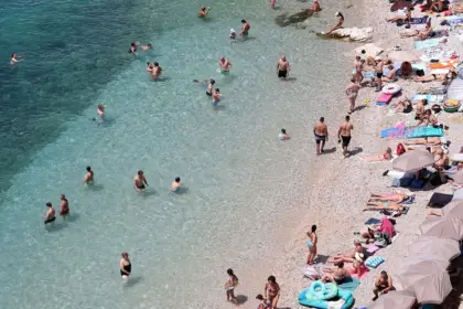 jadran hrvatska more plaža