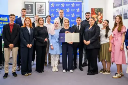 Kaja Kallas sa mladima BiH