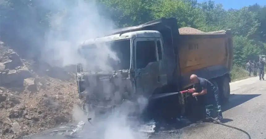 Izgorio kamion kod Nevesinja