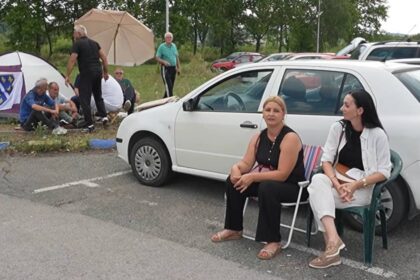 koksara štrajk lukavac