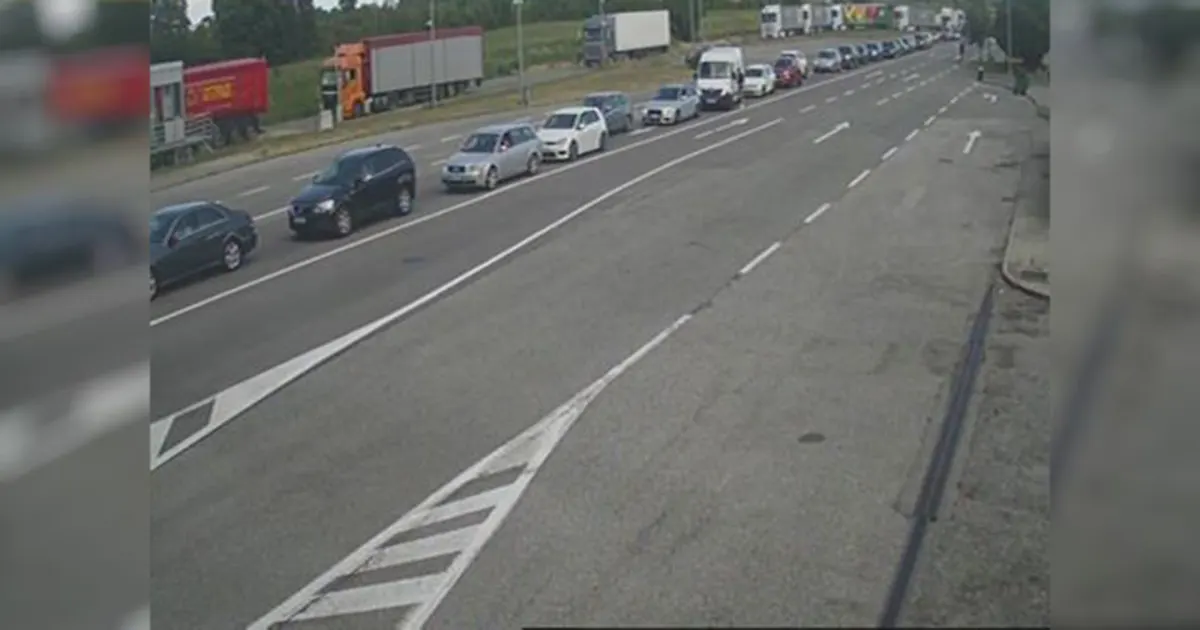 Kraj vikenda i sezona godišnjih odmora: Na osam graničnih prelaza duge kolone vozila na izlazu iz BiH