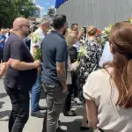 Kolona sa posmrtnim ostacima žrtava genocida zastala u Sarajevu (Foto: D. Begović/Fokus)