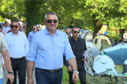 Savo Minić na OK festivalu koji se održava na Tjentištu