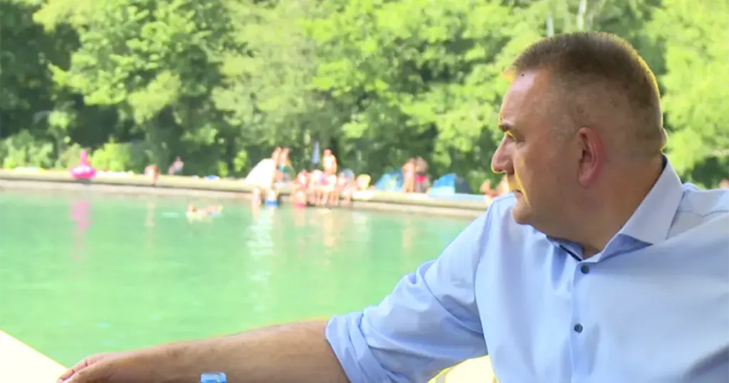 Savo Minić na OK festivalu koji se održava na Tjentištu