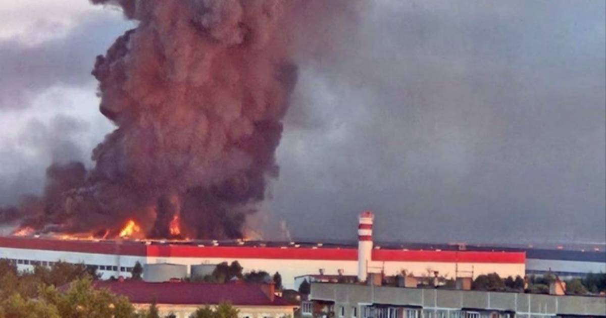 Ukrajinci poslali stotine dronova na Moskvu, gori “ruski Amazon”