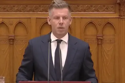 peter magyar parlament mažarske