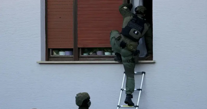 policija hrvatska kuca