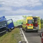 Stravičan sudar automobila i kamiona