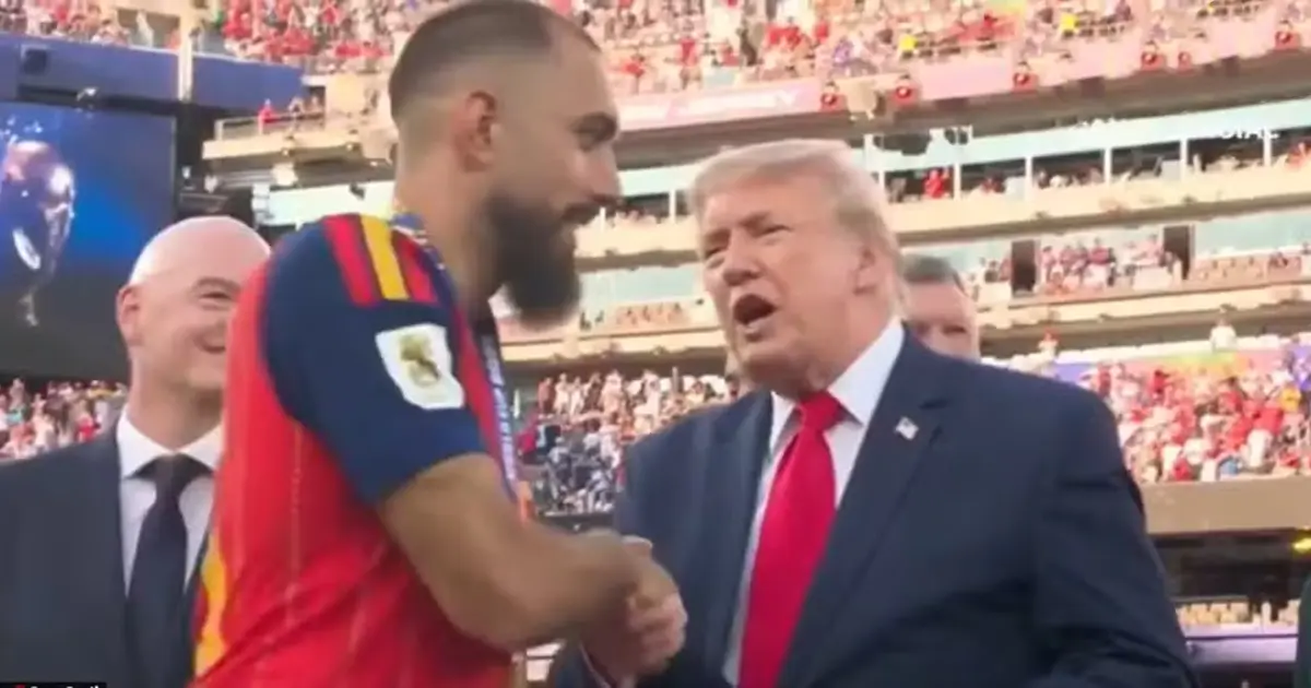 Svi su čekali da vide kako će se ovaj Španac rukovati s Trumpom: “Nije razočarao”