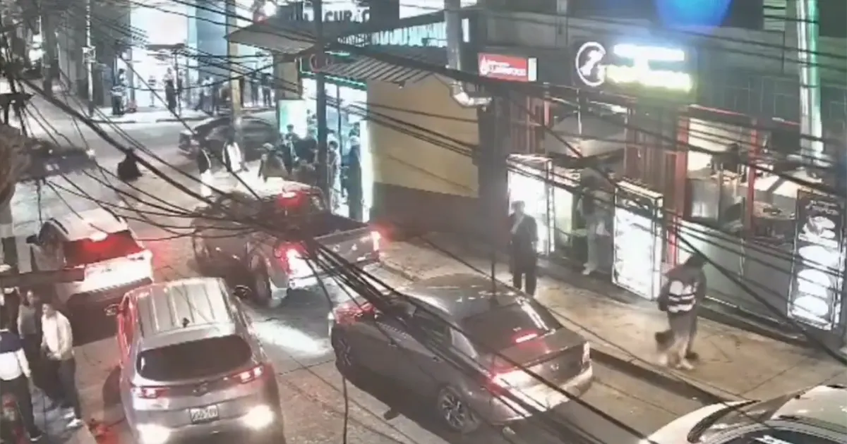 Najmanje pet mrtvih: Pogodila ih dva zemljotresa, jedan za drugim. Ljudi bježali iz domova